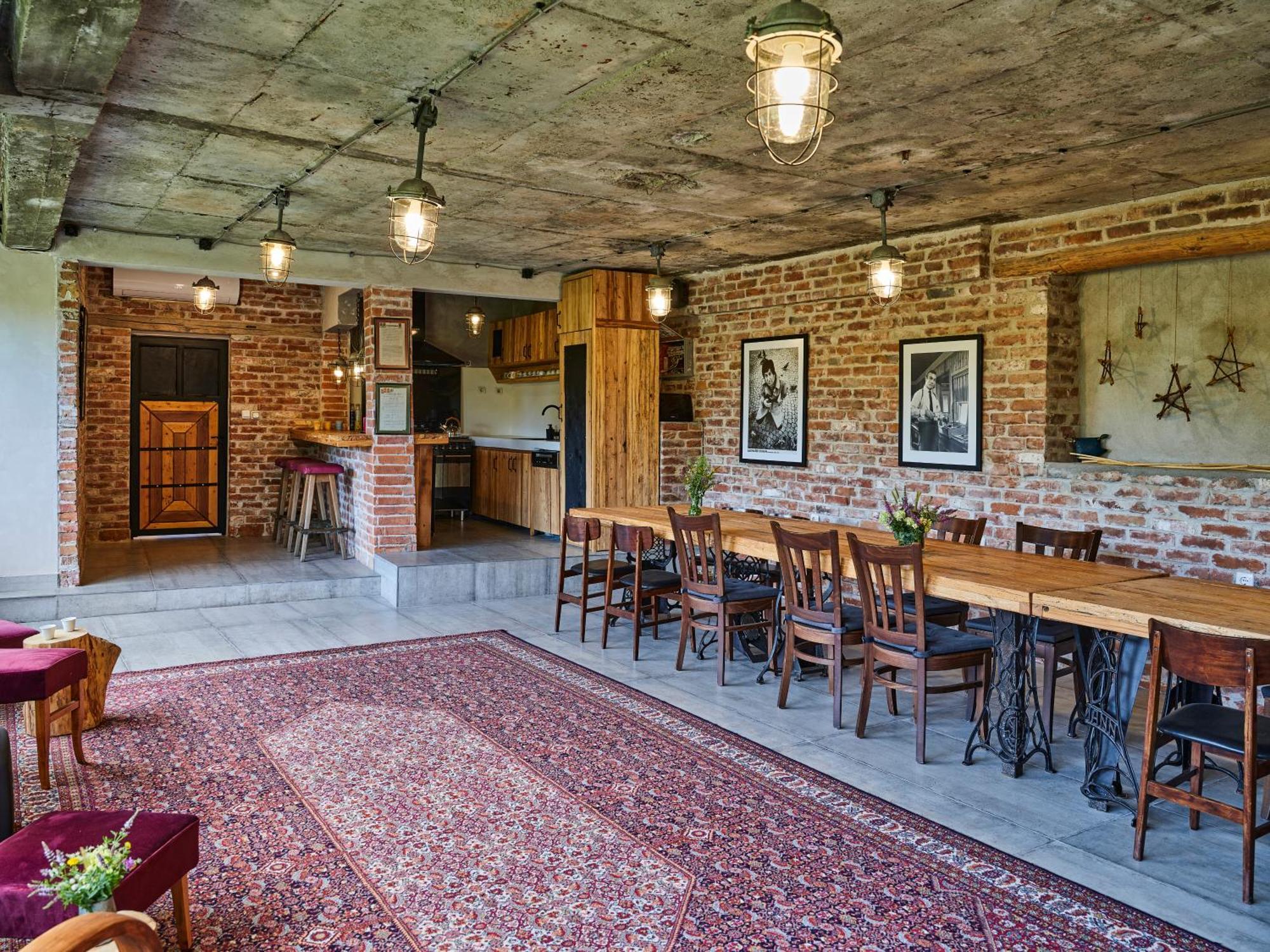 Hotel Tihiat Kat Apriltsi  Extérieur photo